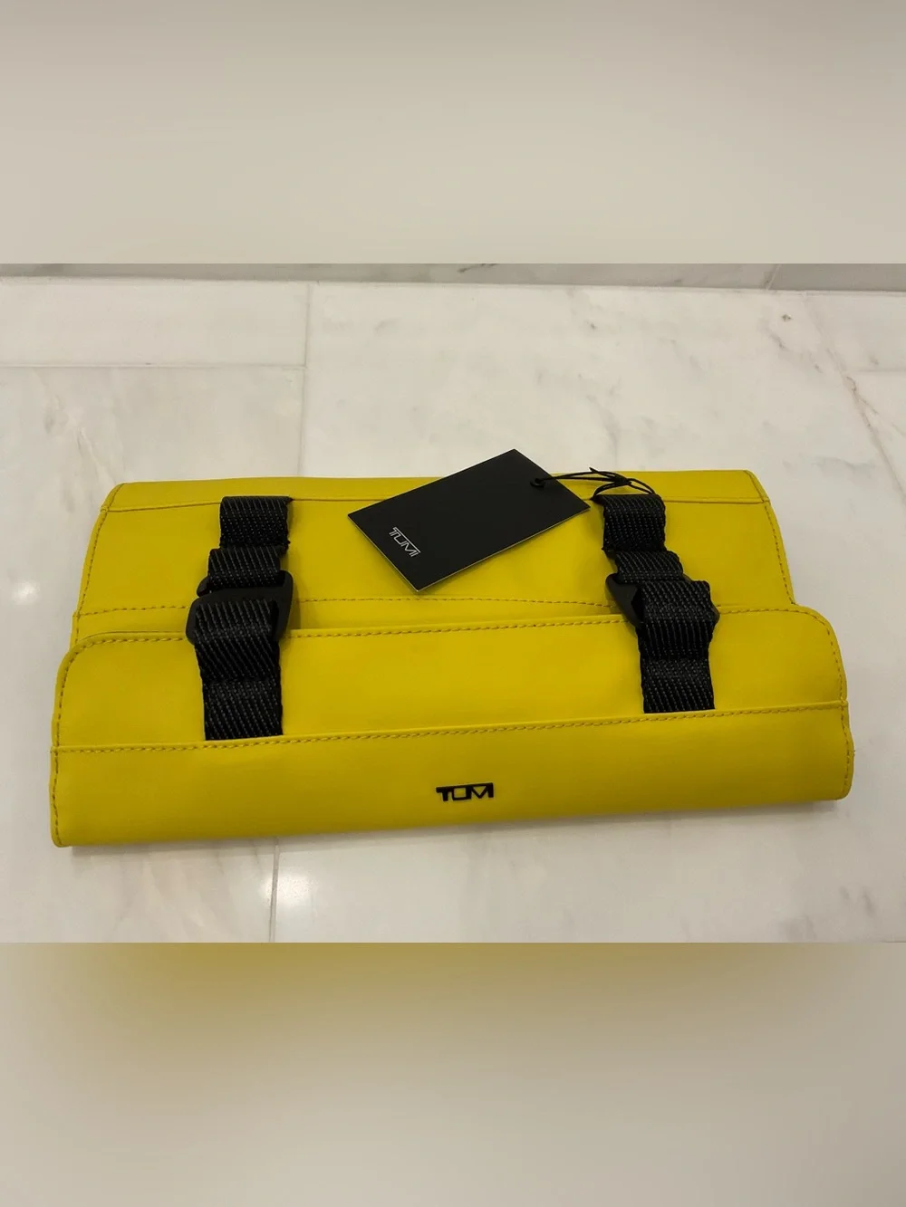 NEW Tumi + 11.0” x 6.0” Ballistic Nylon Mobile Organizer - LIMONE YELLOW ❗️